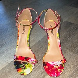 EUC Floral Pattern Strappy Heel 8.5